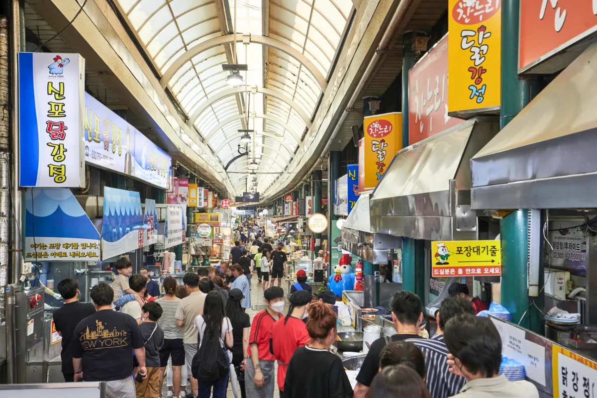 Tour Hàn Quốc 5N4Đ mùa thu lá đỏ – khám phá chợ quốc tế Sinpo Incheon nhộn nhịp và đa sắc màu