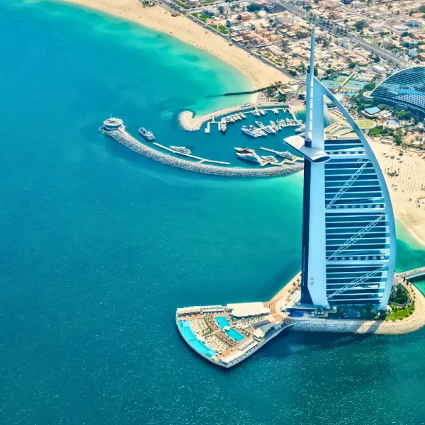 Dubai - Abu Dhabi | Tháng 6 2025 | Emirates 5 sao