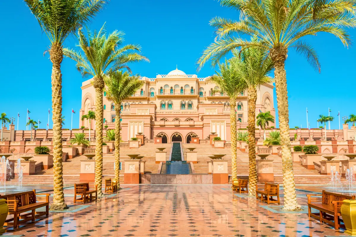 Dubai - Abu Dhabi | Tháng 6 2025 | Emirates 5 sao