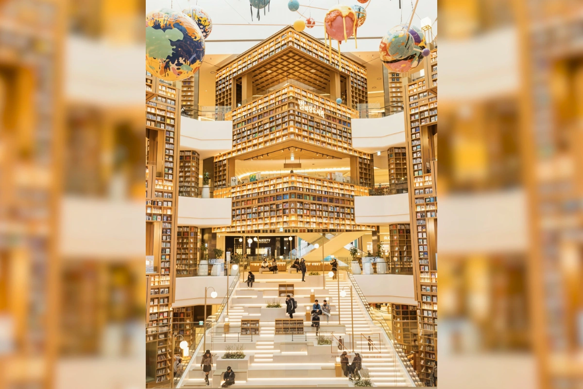 Thư viện Starfield khổng lồ cực đẹp trong Tour du lịch Hàn Quốc tháng 10